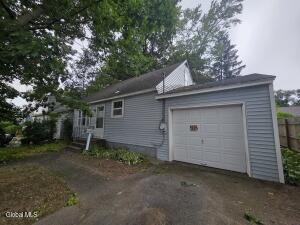 12 Fuller Terrace Colonie, NY 12205
