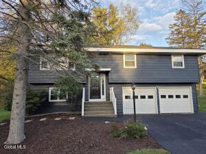 3 Mohawk View Road Latham, NY 12110
