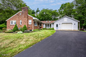 8 Sherwood Park Drive Burnt Hills, NY 12027