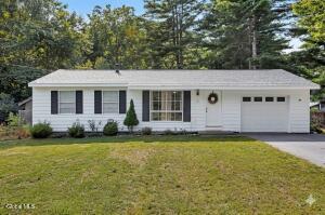 28 Davidson Drive Saratoga Springs, NY 12866