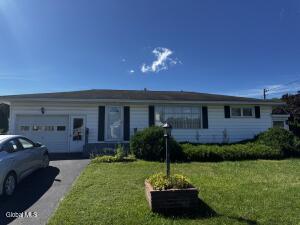 5 Brentwood Avenue Gloversville, NY 12078