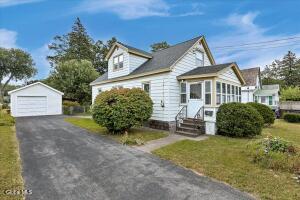 219 Stoodley Place Schenectady, NY 12303
