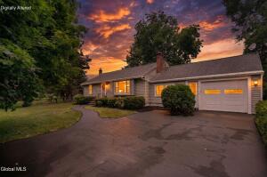11 Carolyn Lane Glenville, NY 12302