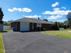 192 Shaker Park Drive Albany, NY 12211