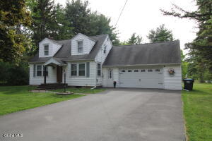 197 Conqua Lane Schenectady, NY 12306