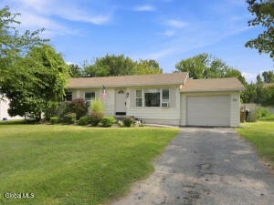 86 Jefferson Street Saratoga Springs, NY 12866