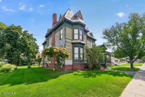 824 2nd Avenue Troy, NY 12182