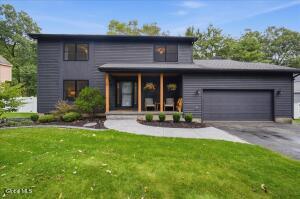 18 Orchard Park Drive Clifton Park, NY 12065