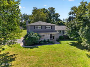 9 Valente Drive Wynantskill, NY 12198