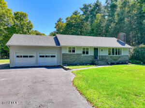 34 Van Buskirk Road Saugerties, NY 12477