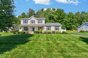 38 Kelly Lane Halfmoon, NY 12065
