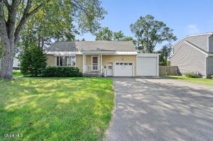 1039 Bill Road Schenectady, NY 12303