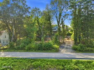28 Crabapple Lane Watervliet, NY 12189