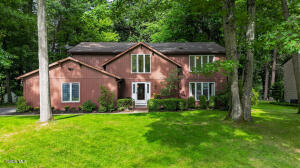 35 Via Maria Drive Glenville, NY 12302