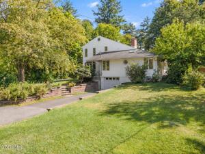 796 Feura Bush Road Delmar, NY 12054