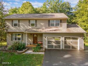 3 Pineridge Court Greenfield, NY 12833