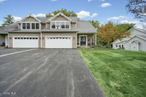 49 Oakmont Street Niskayuna, NY 12309