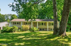 9 Meadow Valley Drive Clifton Park, NY 12065