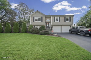 145 Shirley Drive Schenectady, NY 12304