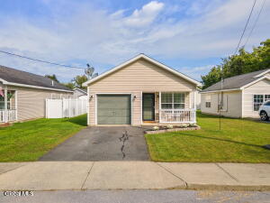 10 Rohloff Avenue Mechanicville, NY 12118