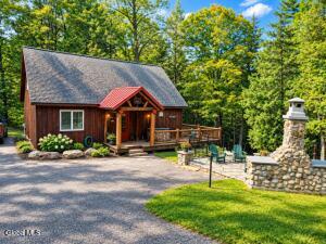 11 Whits End Way Schroon Lake, NY 12870