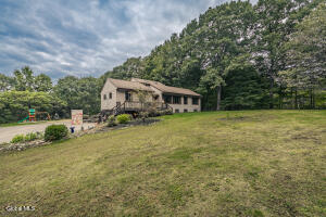 2815 Shaw Road Middle Grove, NY 12850