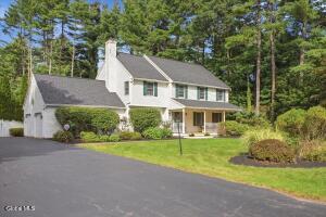 39 Algonquin Drive Queensbury, NY 12804