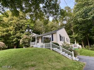 22 Sharpe Road Wynantskill, NY 12198