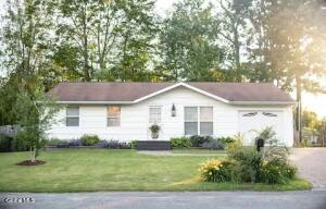 12 Vanderbilt Ave Avenue Saratoga Springs, NY 12866