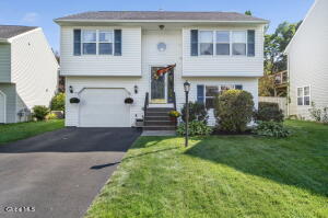 21 Wicken Square Colonie, NY 12205
