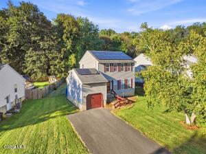 27 Wynantskill Way Troy, NY 12180