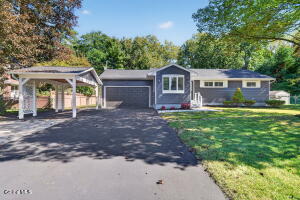 31 Frantone Lane Loudonville, NY 12211
