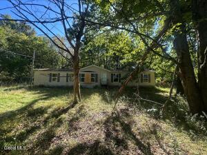 22 Kim Court Buskirk, NY 12028