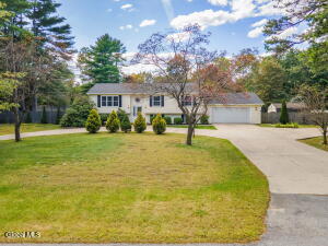 6 Coriander Drive Moreau, NY 12828
