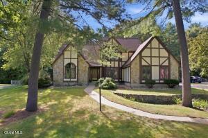 21 Timberwick Drive Halfmoon, NY 12065