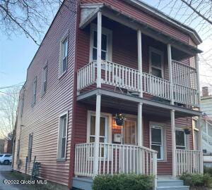 18 Van Dam Street Saratoga Springs, NY 12866