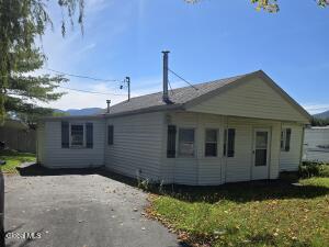 231 Stone Bridge Road Cornwallville, NY 12418