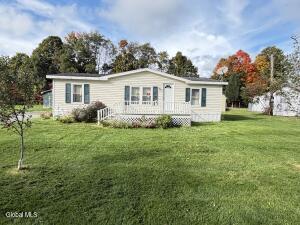 9 Spring Valley Lane Cambridge, NY 12816