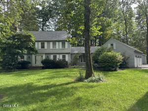 24 Berkshire Drive Clifton Park, NY 12065