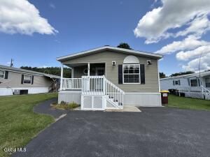 15 Kevin Lane East Durham, NY 12423