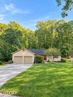 35 Cedarwood Drive Queensbury, NY 12804