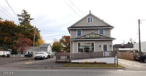 2732 Guilderland Avenue Schenectady, NY 12306